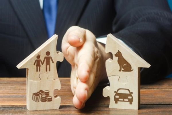 Quyền lập cam kết tài sản riêng