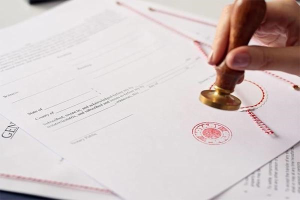 Dịch công chứng giấy tờ x