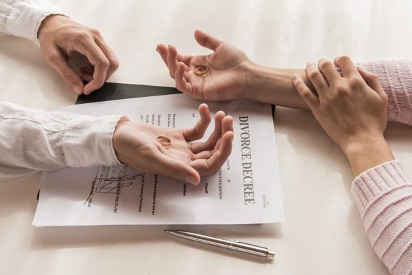 từ chối yêu cầu ly hôn