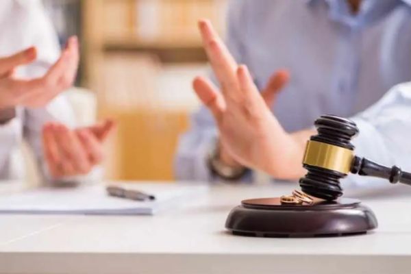 hạn chế tranh chấp ly hôn