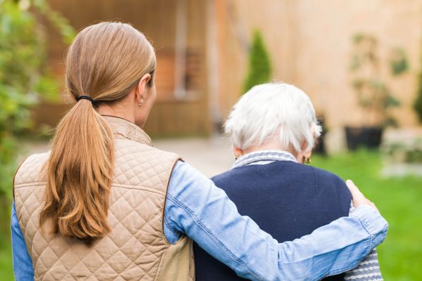 Cha mẹ già không có lương