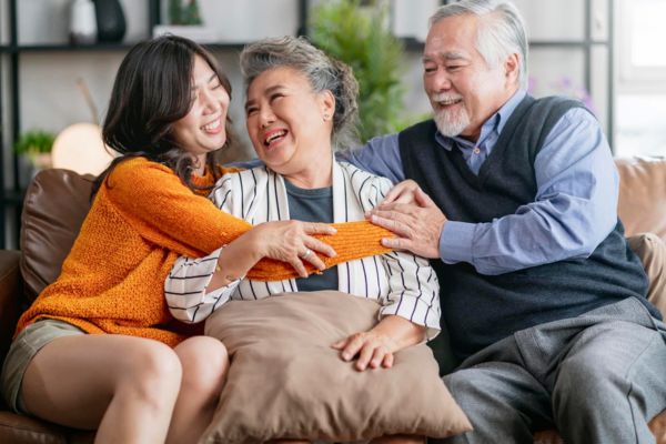 Cha mẹ già không có lương