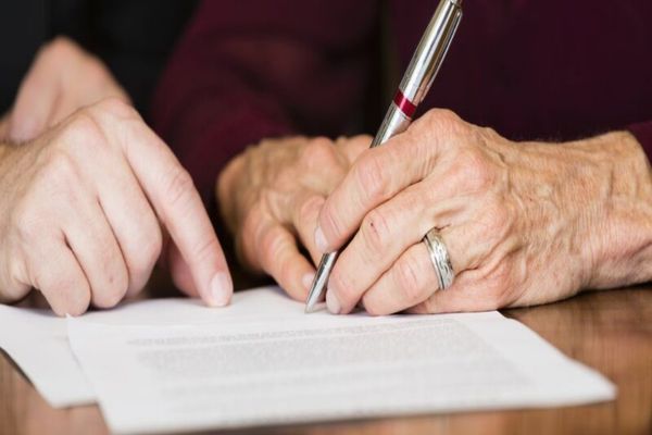 Di chúc có cần công chứng để có hiệu lực không?