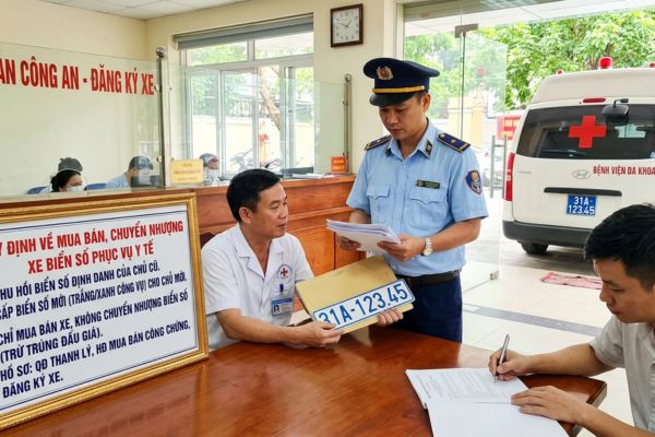 Quy định về mua bán xe mang biển số phục vụ y tế