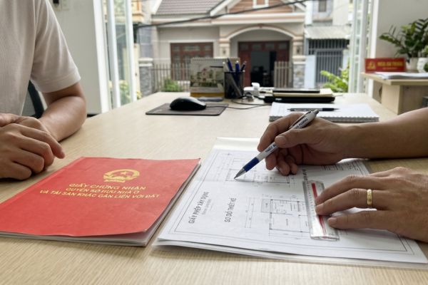 Mua nhà đất có giấy phép xây dựng: Tầm quan trọng và cách kiểm tra