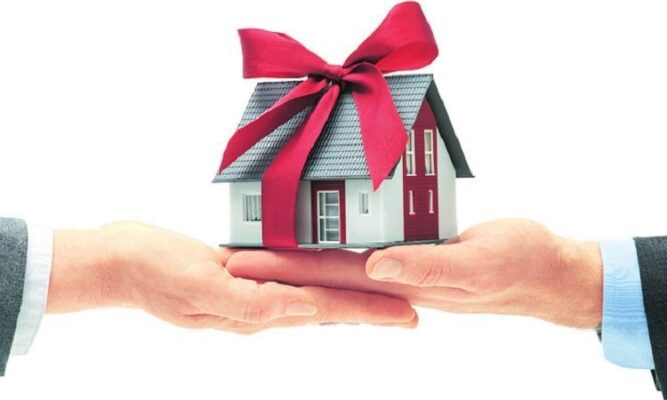 cho tặng đất công chứng