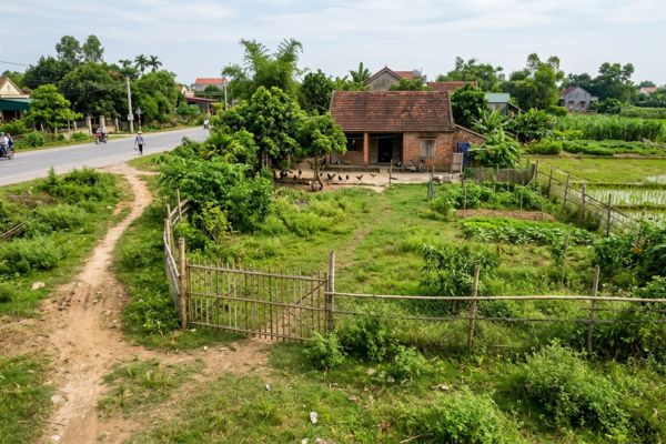 Đất đai không có đường vào: Quyền yêu cầu mở lối đi qua đất đai hàng xóm