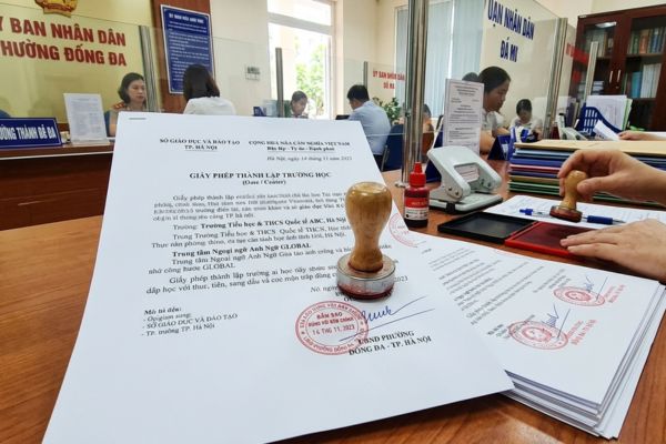 Chứng thực bản sao Giấy phép thành lập trường học, trung tâm ngoại ngữ