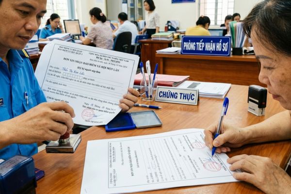 Chứng thực chữ ký trên đơn xin rút bảo hiểm xã hội một lần
