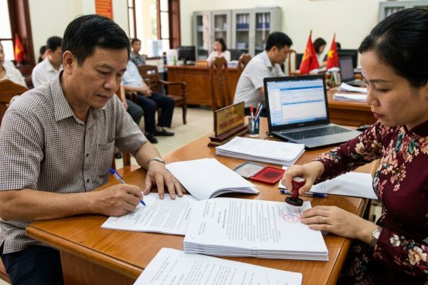 Quy trình chứng thực chữ ký đối với tài liệu có từ 2 trang trở lên