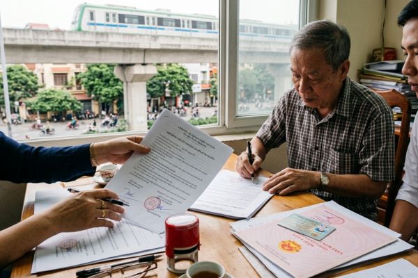 Hợp đồng chuyển nhượng đất thổ cư nằm gần hành lang đường sắt đô thị